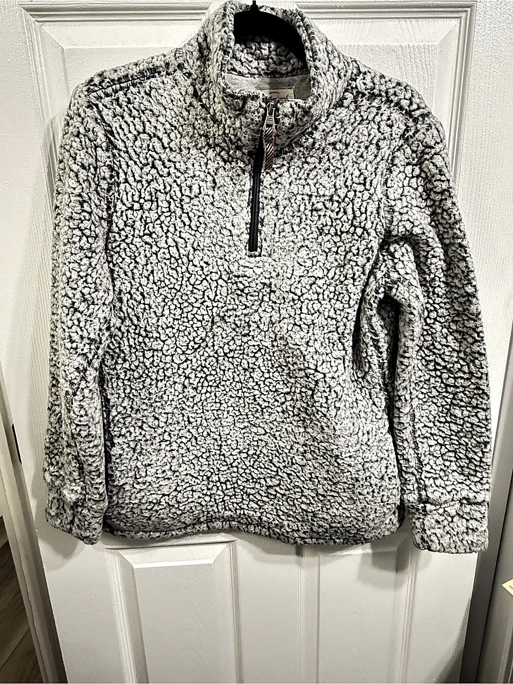 Weatherproof Vintage Sherpa 1/4 Zip Pullover in Gray & White Medium